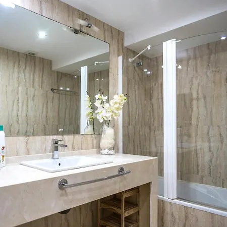 Santo Tomas B Ha Apartment